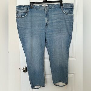 NWOT Abercrombie & Fitch Ultra High-Rise Ankle Straight Jeans - size 37S